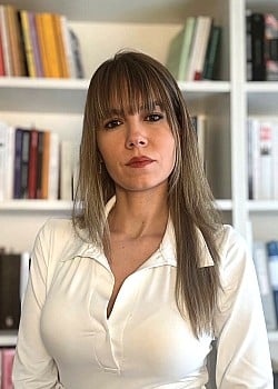 Paula Fraga